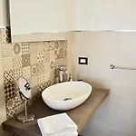 Domus Solis 게스트하우스