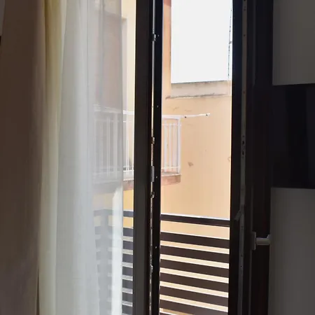 Domus Solis 4* 파키노